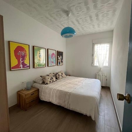 Modernized 3-Bedroom Flat 500M To The Beach บาเลนเซีย ภายนอก รูปภาพ