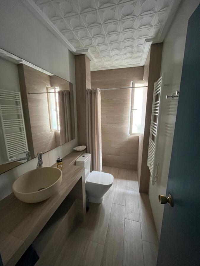 Modernized 3-Bedroom Flat 500M To The Beach บาเลนเซีย ภายนอก รูปภาพ